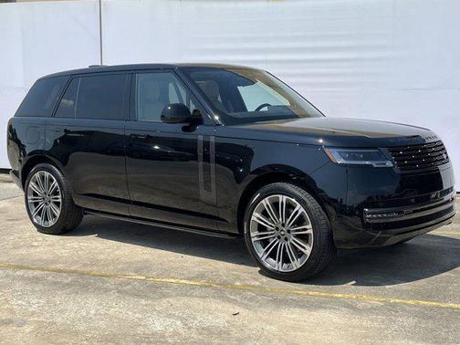 2025 Land Rover Range Rover P400 SE 7 Seat