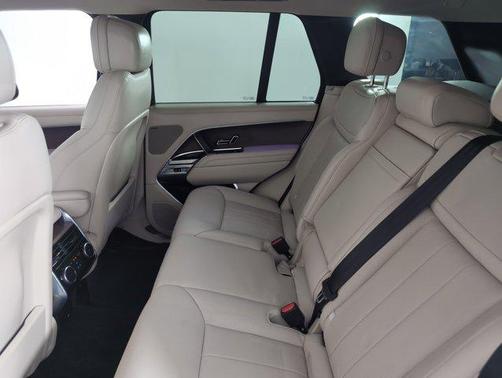 2023 Land Rover Range Rover P400 SE