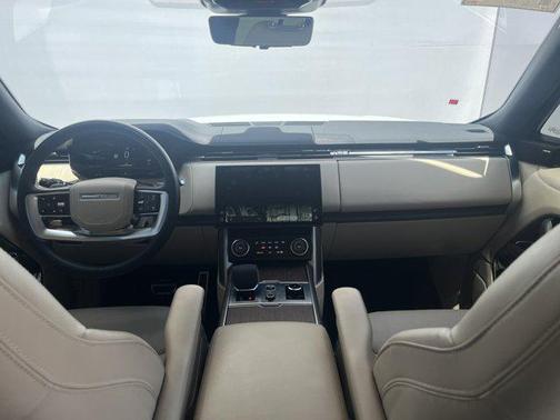 2023 Land Rover Range Rover P400 SE