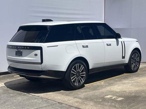2023 Land Rover Range Rover P400 SE