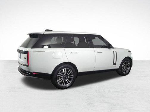 2023 Land Rover Range Rover P400 SE