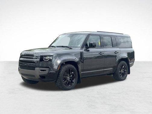 2025 Land Rover Defender 130 P400 Outbound