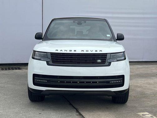 2025 Land Rover Range Rover P400 SE 7 Seat