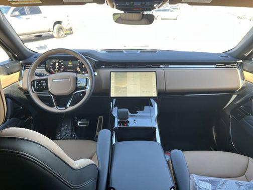 2025 Land Rover Range Rover Sport SE