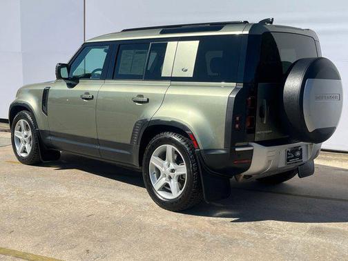 2021 Land Rover Defender 110 SE