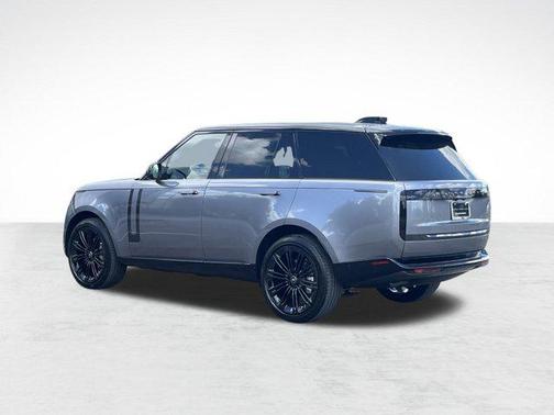 2025 Land Rover Range Rover P400 SE