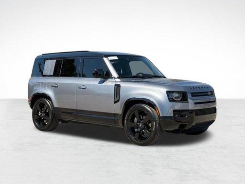 2024 Land Rover Defender 110 P400 X-Dynamic SE