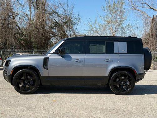 2024 Land Rover Defender 110 P400 X-Dynamic SE