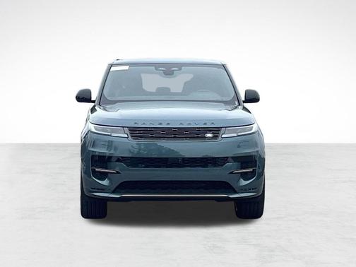 Giola Green Metallic 2025 Land Rover Range Rover Sport SE