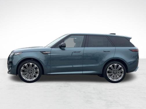Giola Green Metallic 2025 Land Rover Range Rover Sport SE