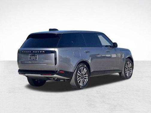 2025 Land Rover Range Rover P530 SE 7 Seat