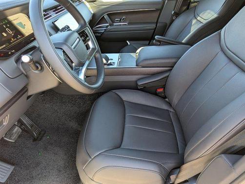 2026 Land Rover Range Rover P400 SE