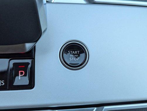 2026 Land Rover Range Rover P400 SE