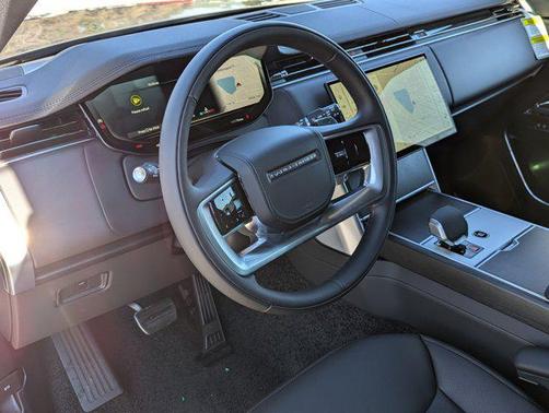 2026 Land Rover Range Rover P400 SE