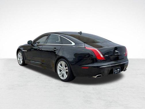 2013 Jaguar XJ Base
