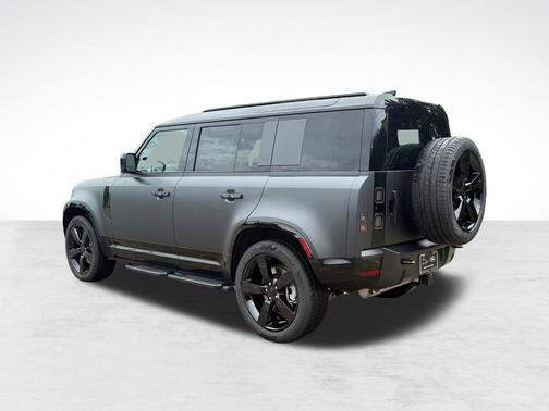 Carpathian Grey Premium Metallic 2026 Land Rover Defender P400 X-Dynamic SE