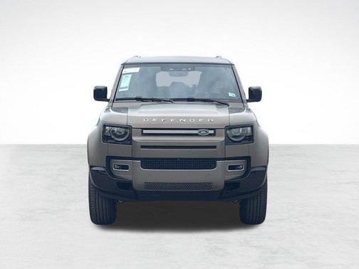 2025 Land Rover Defender 110 P400 X-Dynamic SE