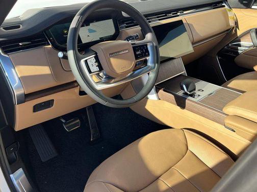 2026 Land Rover Range Rover P400 SE