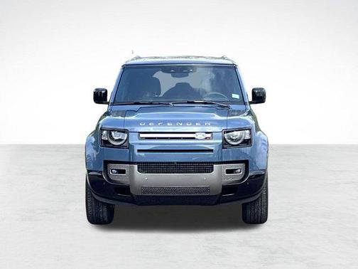 2025 Land Rover Defender 110 P400 X-Dynamic SE