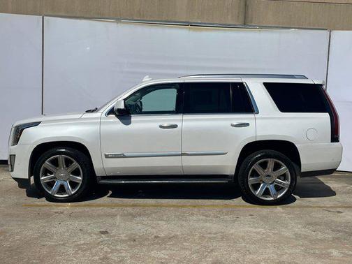 2020 Cadillac Escalade Luxury