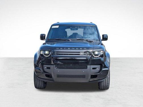 2026 Land Rover Defender P400 X-Dynamic SE
