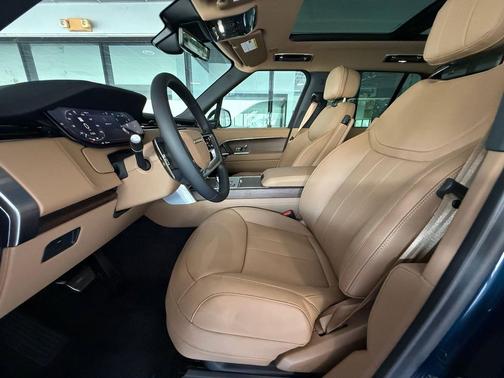 Petrolix Blue SV Bespoke Ultra Metallic Gloss 2026 Land Rover Range Rover P400 SE