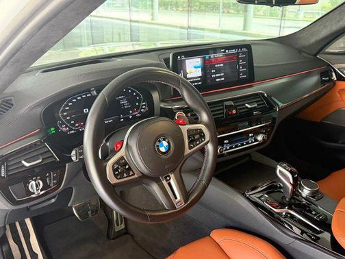 Alpine White 2022 BMW M5 Base