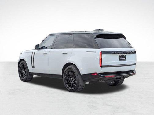 2025 Land Rover Range Rover P530 SE