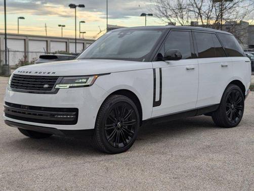 2025 Land Rover Range Rover P530 SE