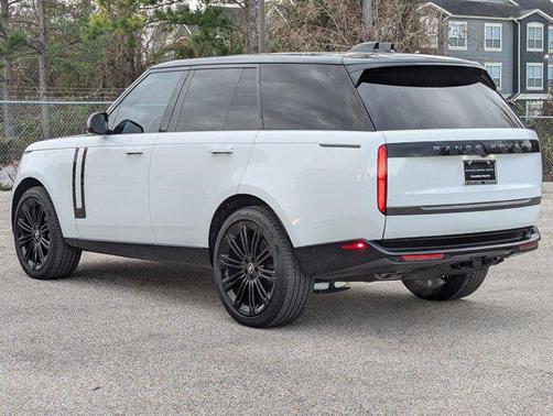 2025 Land Rover Range Rover P530 SE