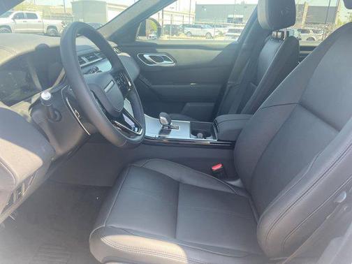 2026 Land Rover Range Rover Velar P250 SE R-Dynamic