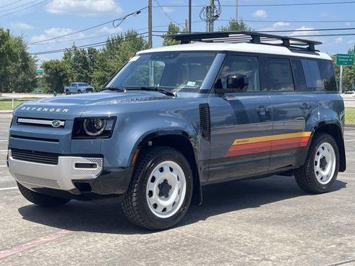 2025 Land Rover Defender 110 P300