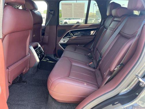 2024 Land Rover Range Rover P530 SE