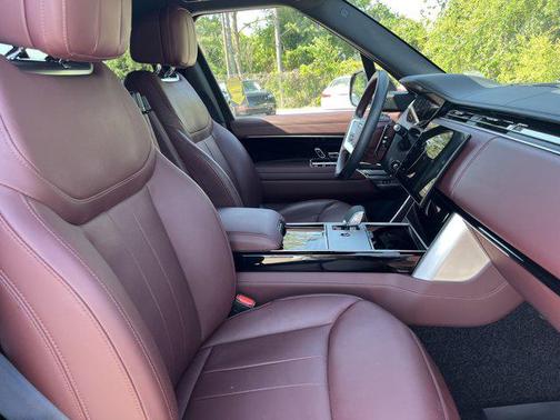 2024 Land Rover Range Rover P530 SE