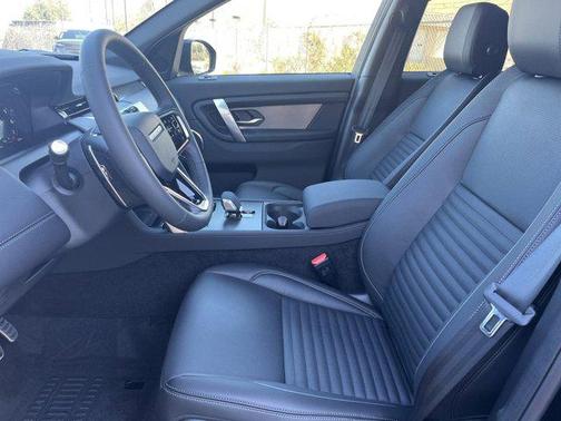 2025 Land Rover Discovery Sport Dynamic SE