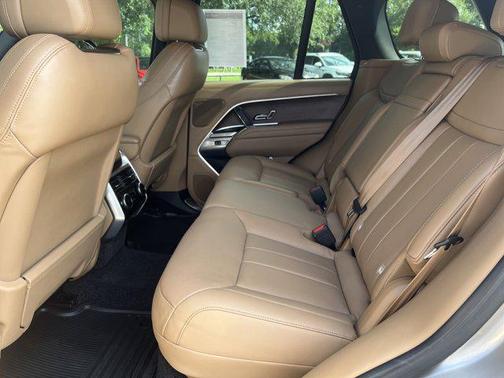 2023 Land Rover Range Rover P400 SE