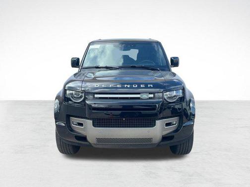 2025 Land Rover Defender 110 P400 X-Dynamic SE