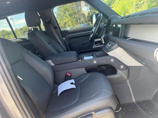 2023 Land Rover Defender 110 S