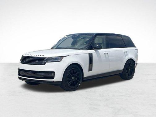 2025 Land Rover Range Rover P615 SV