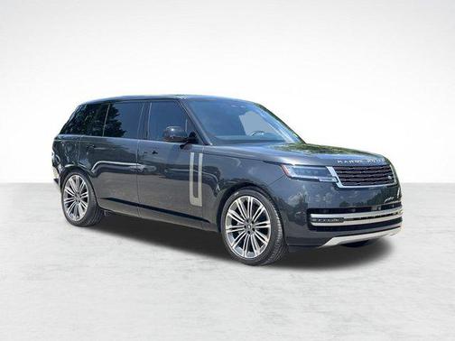2025 Land Rover Range Rover P530 SE 7 Seat