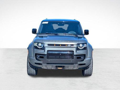 2025 Land Rover Defender P635 OCTA