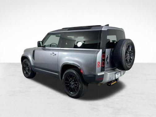 2024 Land Rover Defender 90 P300 S