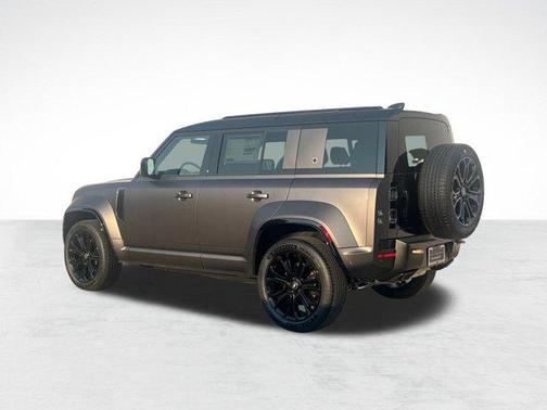 2025 Land Rover Defender P635 OCTA