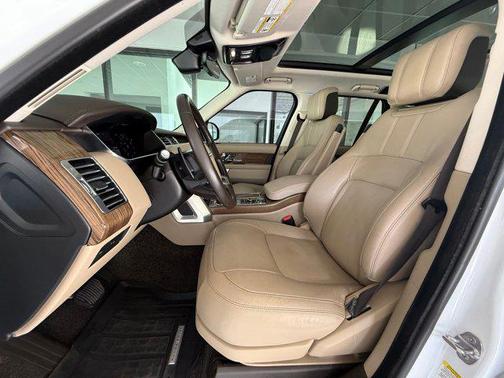 White 2018 Land Rover Range Rover 3.0L Supercharged HSE