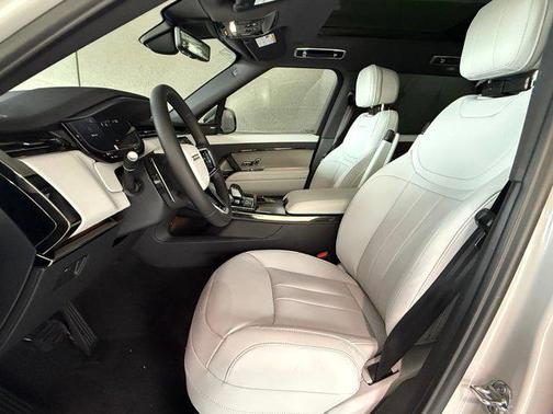 Borasco Grey Metallic 2026 Land Rover Range Rover Sport SE