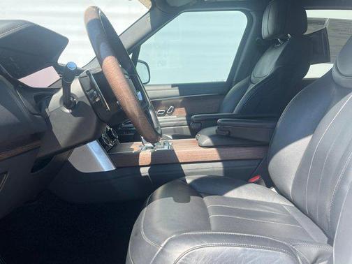 2023 Land Rover Range Rover Autobiography