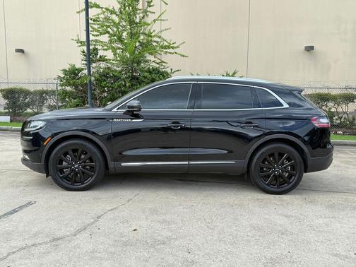 INFINITE BLACK 2021 Lincoln Nautilus Reserve