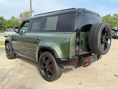 Woolstone Green 2026 Land Rover Defender P400 X
