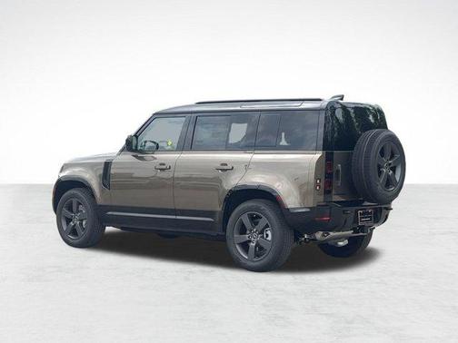 Gondwana Stone Metallic 2025 Land Rover Defender 110 P400 X-Dynamic SE
