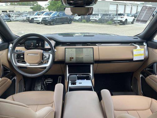 2025 Land Rover Range Rover P530 Autobiography 7 Seat